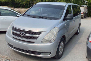 HYUNDAI H1